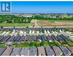 98 MOONSTONE CRESCENT - 38