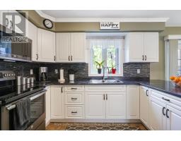 79 MADDISON STREET E - 10