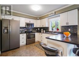 79 MADDISON STREET E - 11
