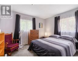 79 MADDISON STREET E - 22