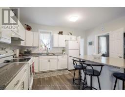 79 MADDISON STREET E - 35