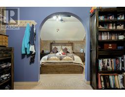 5 CRUICKSHANK STREET - 32