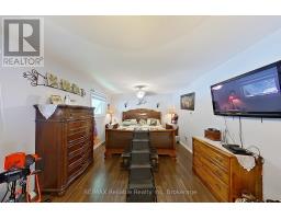 182 JARVIS STREET S - 18