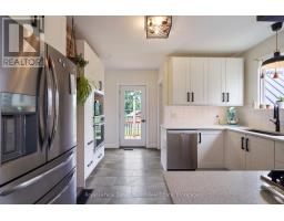945 MAIN STREET W - 12