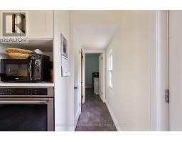 945 MAIN STREET W - 17