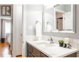 16 FEICK CRESCENT - 13