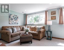 16 FEICK CRESCENT - 18