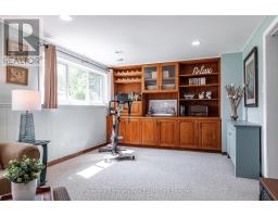 16 FEICK CRESCENT - 19