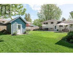 16 FEICK CRESCENT - 23