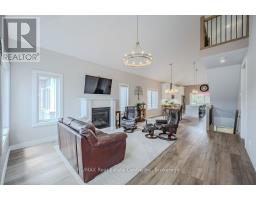 18 - 744 NELSON STREET W - 5