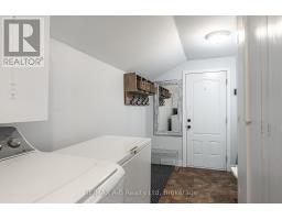 158 JAMES STREET N - 8