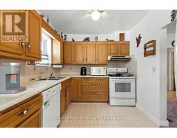 506 JOHN STREET - 9