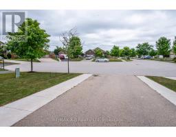 58 HOMEFIELD COURT - 4