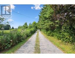 5044 WHITELAW ROAD - 4