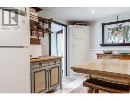 61 BLAKE STREET - 18