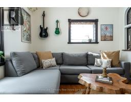 61 BLAKE STREET - 7