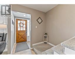 721 JOHN STREET W - 16