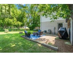 721 JOHN STREET W - 29