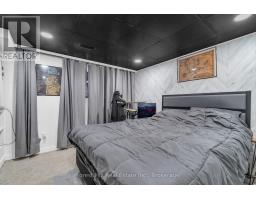 130 PEPPERWOOD CRESCENT - 34