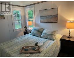 4 STARBOARD - 77719 BLUEWATER HIGHWAY - 14