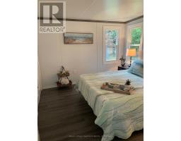 4 STARBOARD - 77719 BLUEWATER HIGHWAY - 16