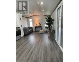 4 STARBOARD - 77719 BLUEWATER HIGHWAY - 17