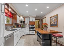 8 ETHEL COURT - 14