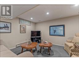 8 ETHEL COURT - 34