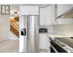 430 BRUNSWICK STREET N - 12