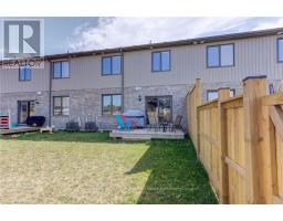 741 HOLLINGER AVENUE - 32