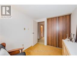 5 - 2 WORTON AVENUE - 25