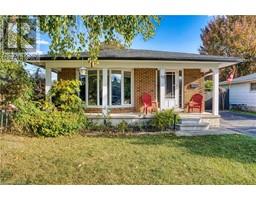 63 KATHRYN Crescent - 2