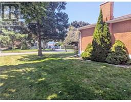 4 CHAMPLAIN Crescent - 24