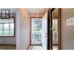 110 KENT Avenue - 6