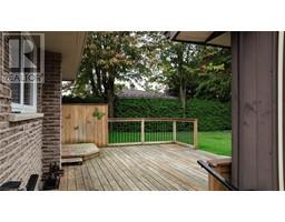 110 KENT Avenue - 7