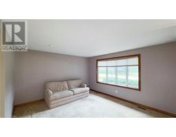 110 KENT Avenue - 9