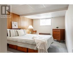 3988 JAMES ST - 36