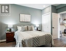 20 WHYTE Avenue - 5