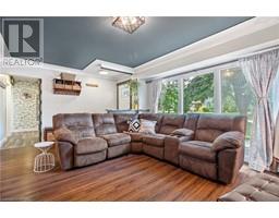 460 ELGIN ST - 5