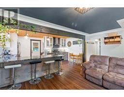 460 ELGIN ST - 6