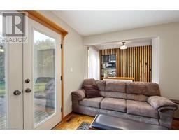 35 SPARLING CRES Crescent - 9