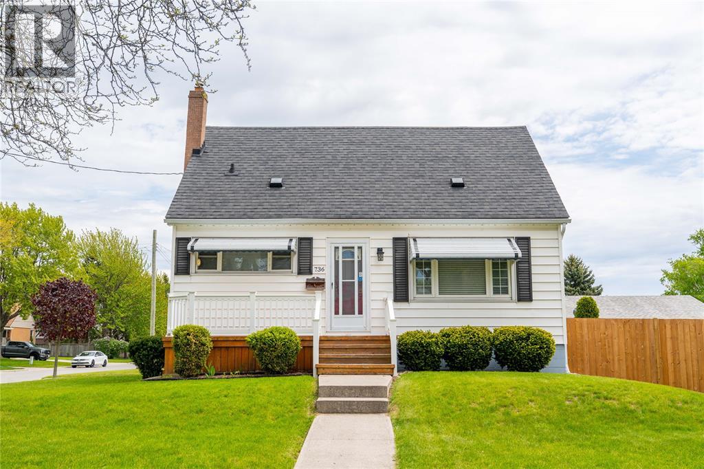 736 Southern AVENUE, Sarnia