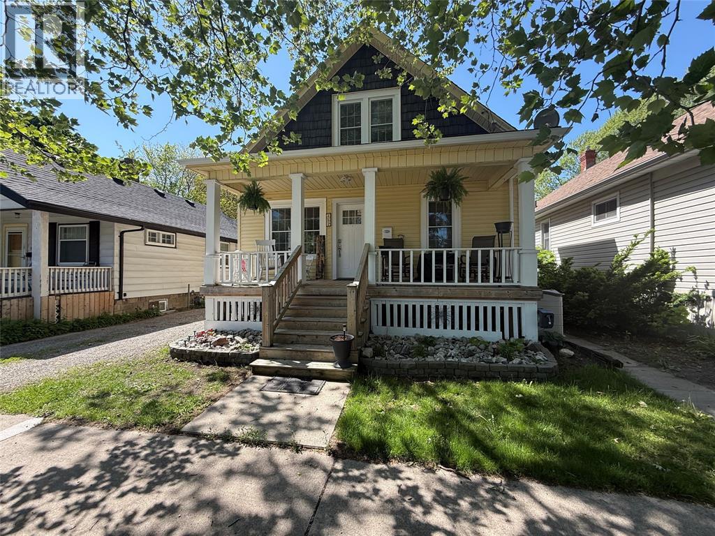 217 Kathleen AVENUE, Sarnia