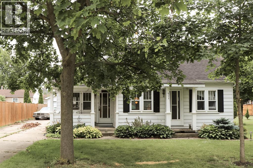 4113 CATHERINE STREET, Petrolia