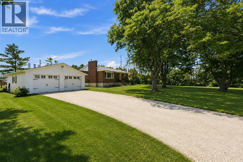 1933 Plank ROAD, St Clair