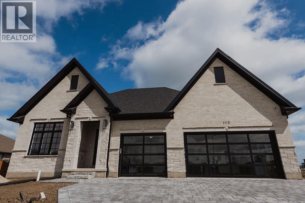 110 NEWCASTLE DRIVE, Sarnia
