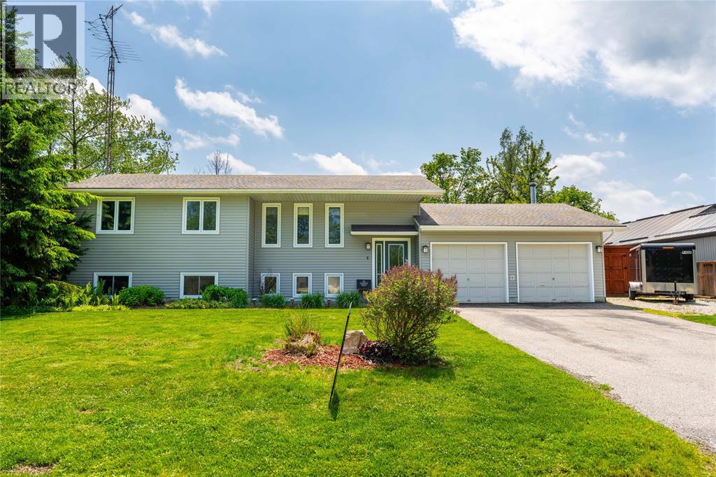 4083 COLLINGWOOD STREET, Plympton-Wyoming