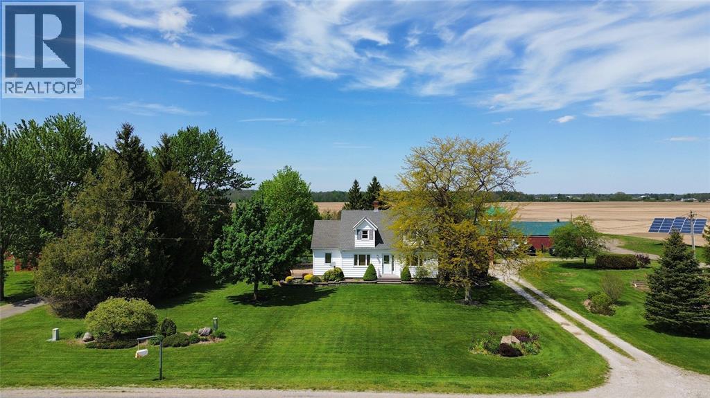 8192 PETROLIA LINE, Brooke-Alvinston