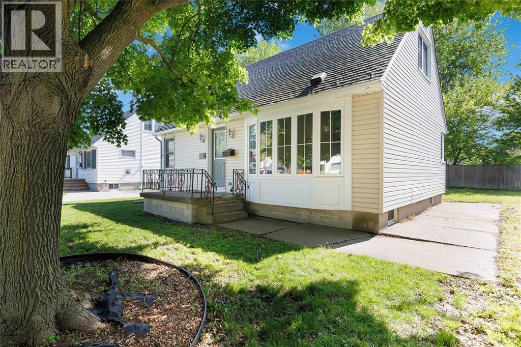 580 INDIAN ROAD North, Sarnia