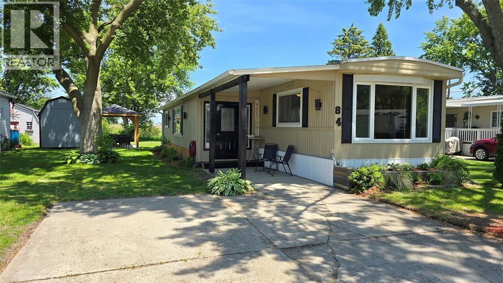 1940 LONDON LINE UnitNo. 84, Sarnia